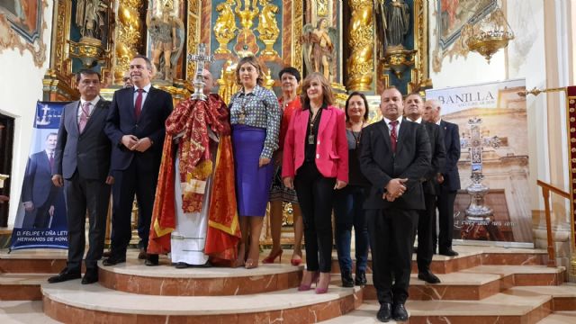 Los Reyes de España serán los primeros Hermanos de Honor de la Santísima Cruz de Abanilla