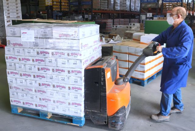 Dulceplus Golosinas entrega unos 650 kilos de producto al Banco de Alimentos de la Región de Murcia