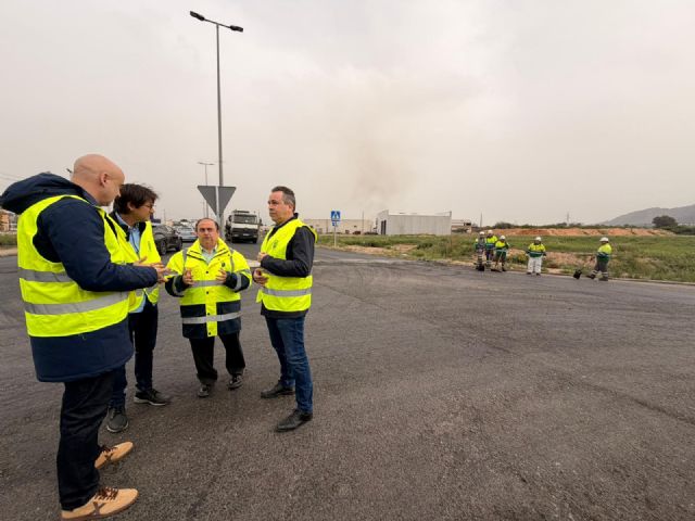 Fomento mejora la confortabilidad de los 4,4 millones de usuarios que circulan al año por la carretera que une Abanilla con Santomera