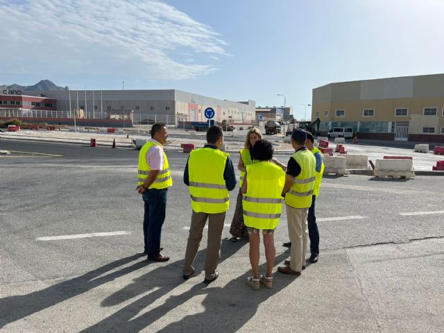 La nueva rotonda de Abanilla toma forma para facilitar el acceso al polígono industrial