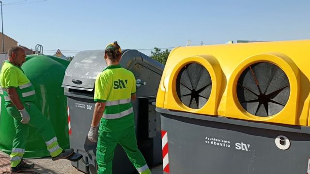 El Ayuntamiento de Abanilla y STV Gestión fomentan el reciclaje durante las fiestas navideñas