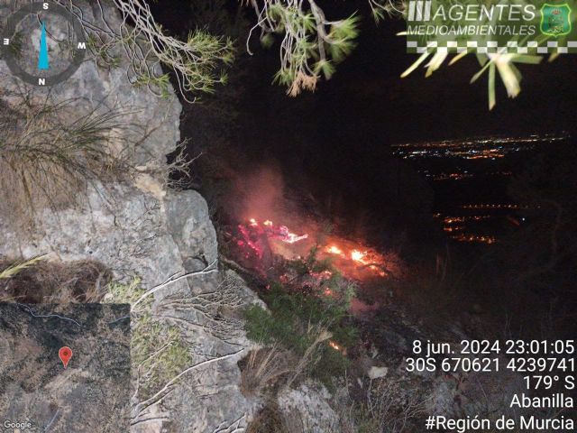 Extinguen conato de incendio forestal en Sierra del Asiento, Abanilla