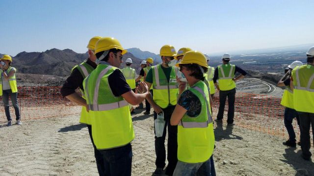 María Giménez: 'Estaremos vigilantes ante cualquier acción que deteriore el medioambiente desde el vertedero de Abanilla'