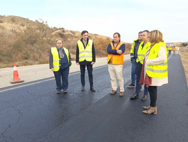 El Gobierno regional invierte más de 1,5 millones en mejorar la carretera que une Abanilla con el municipio alicantino de Pinoso