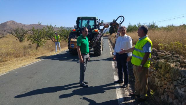 Mejora la visibilidad y el drenaje de la carretera regional que une las pedanías abanilleras de Cañada de la Leña y El Cantón