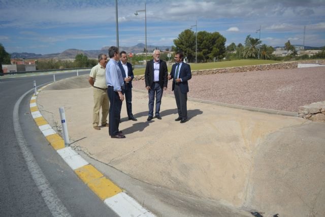 La Consejería de Fomento acondicionará dos rotondas en Abanilla para mejorar los accesos a la localidad y al polígono industrial