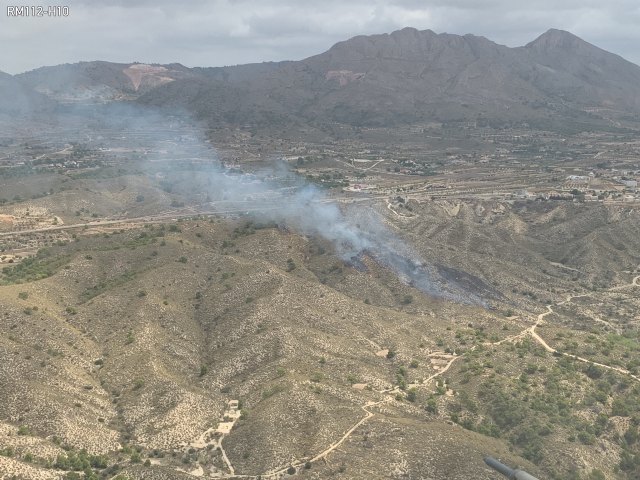 Movilizado operativo del Infomur para apagar incendio forestal en Macisvenda (Abanilla)